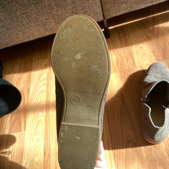 Brown Booties 🤍🤎 - Picture 7 of 7